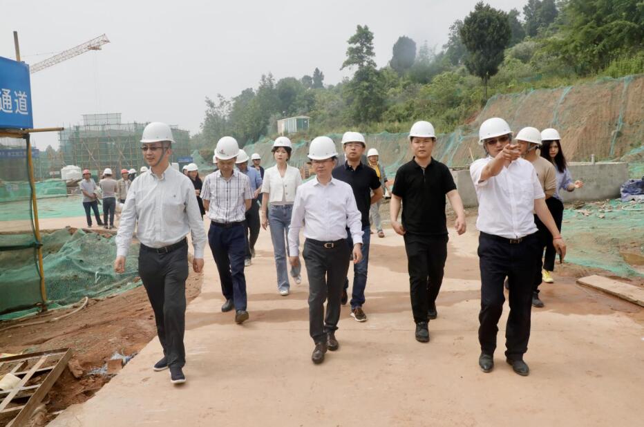 yl6809永利集团“做大影响力”专责事情组调研聚峰谷项目