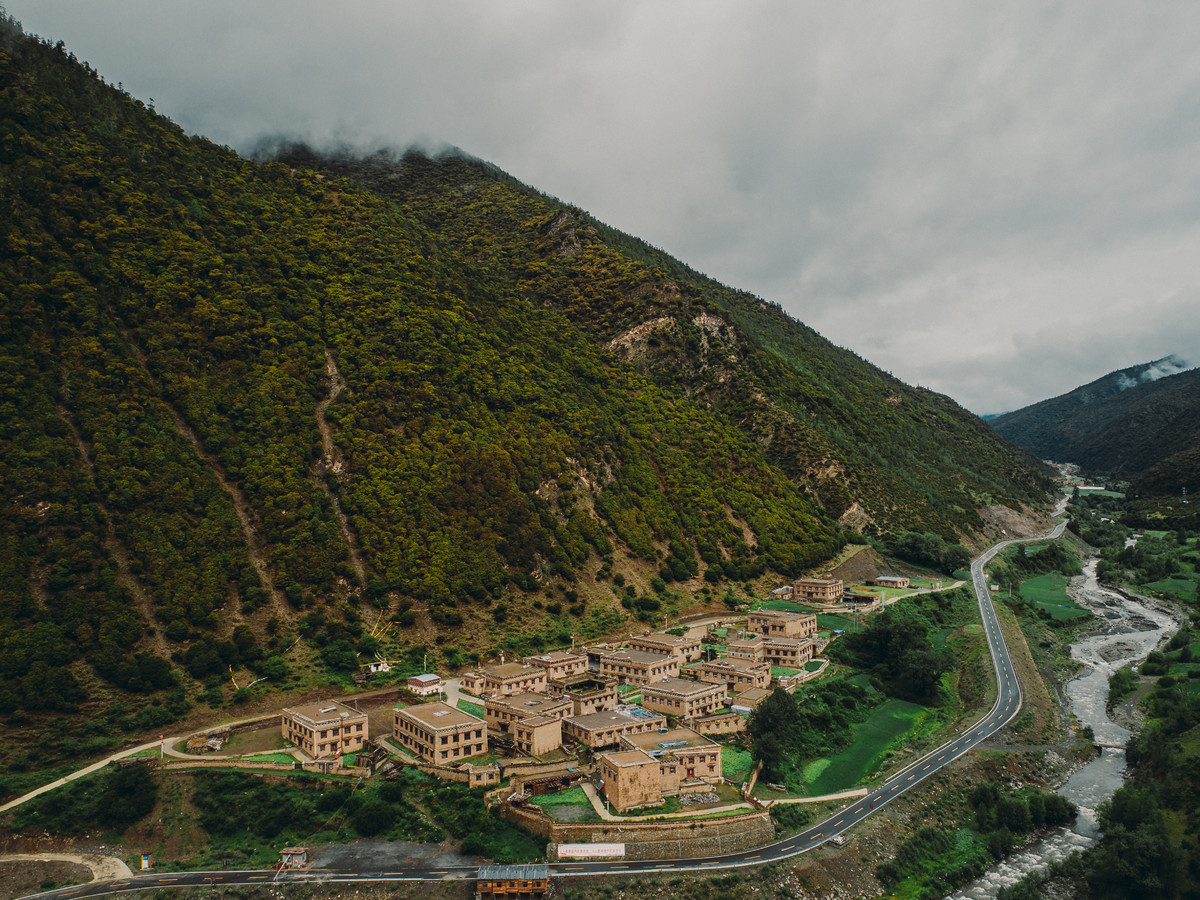 入选天下旅游减贫百大案例，，，，，四川这个43户人家的高原村寨成网红打卡地